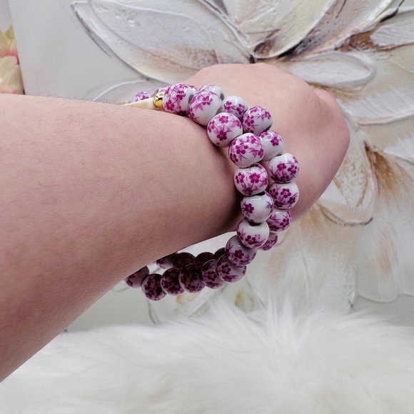Chinese-Style Ceramic Floral Beaded Stretch Bracelet Pink floral Duo with Cross - Picture 5 of 6